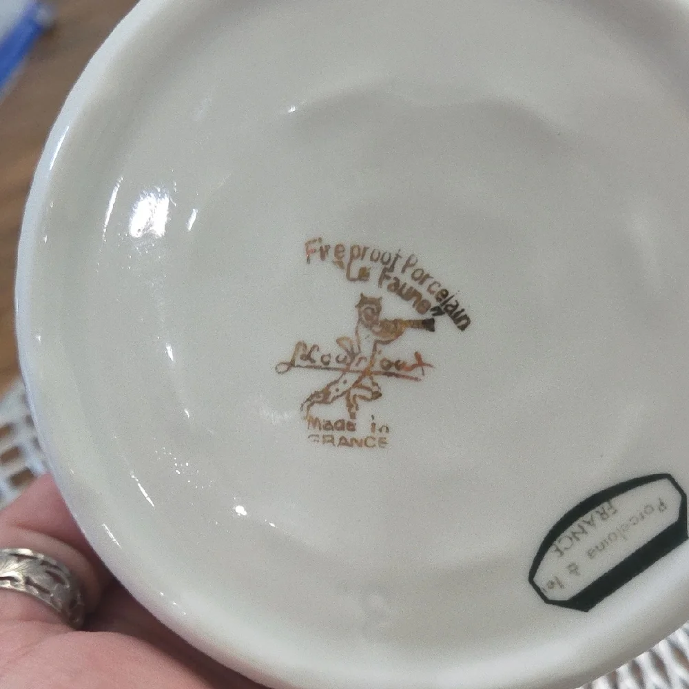 Elegant Bird Design Ceramic Bowl